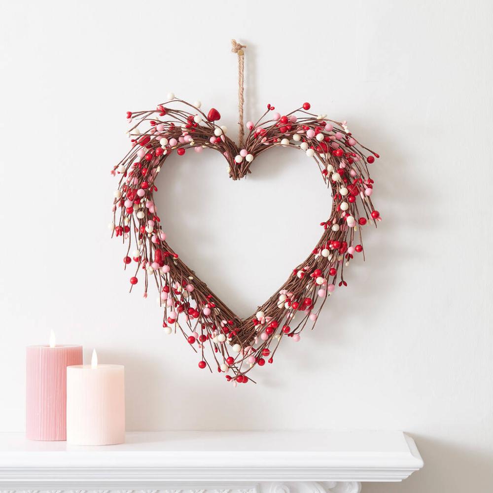 38cm Berry Heart Wreath | Floral wreaths Floral wreaths Floral wreaths