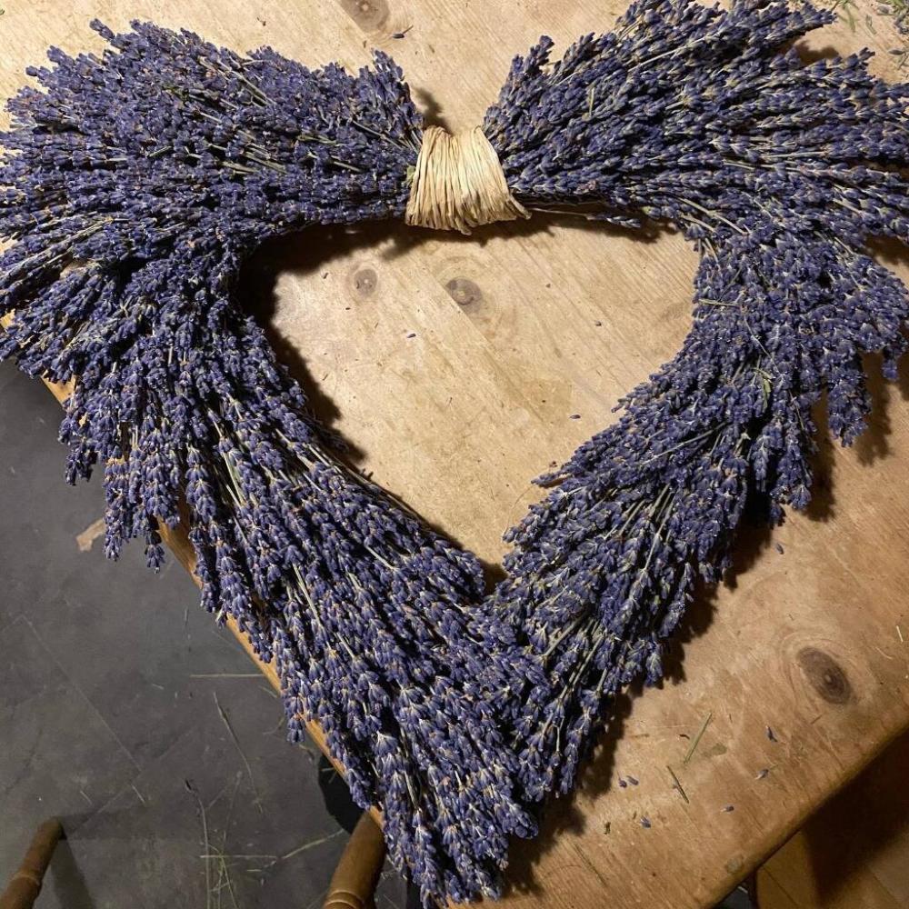 Dried Lavender Heart Wreath | Floral wreaths Floral wreaths Floral wreaths