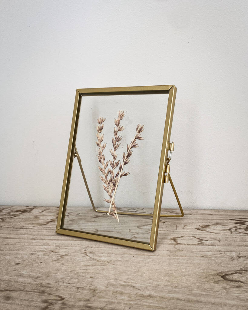 Gold Antique Pressed Flower Frame: Natural Maize Small | Picture frames Dried flowers Dried flowers