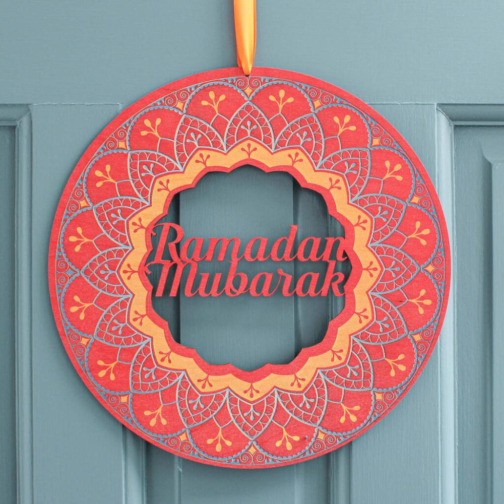 Ramadan Mubarak Wreath In Wood | Floral wreaths Floral wreaths Floral wreaths