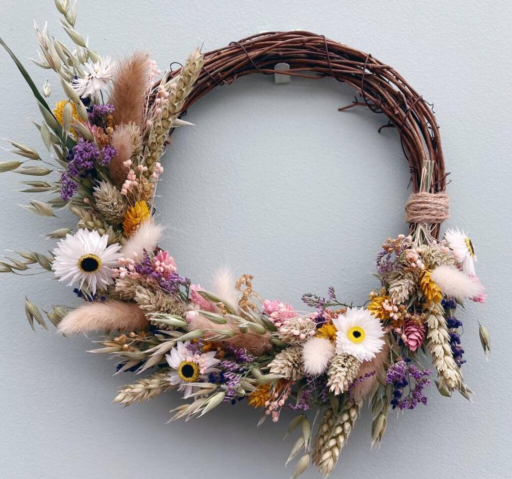 Small Colourful Spring Dried Flower Wreath | Floral wreaths Floral wreaths Floral wreaths