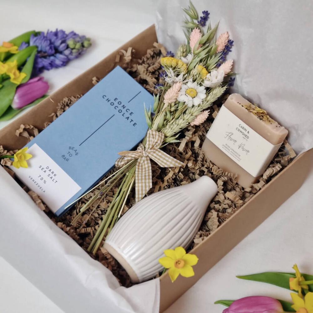 Spring Favourites Dried Flower Gift Box | Dried flowers Dried flowers Dried flowers