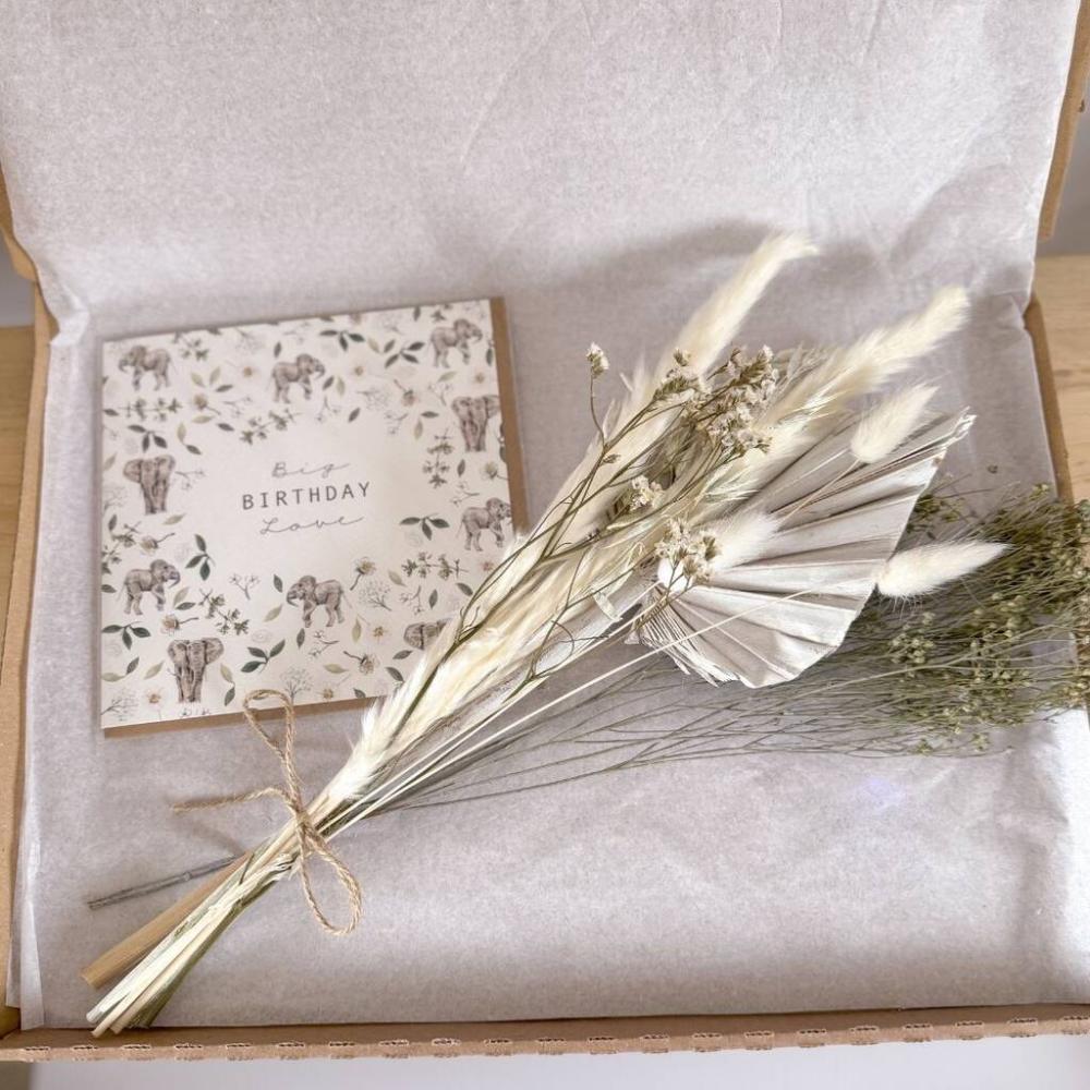 White Dried Flower Birthday Card Gift | Dried flowers Dried flowers Dried flowers