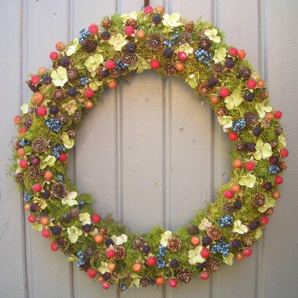 Autumn Winter Brambly Hedge Wreath | Floral wreaths Floral wreaths Floral wreaths